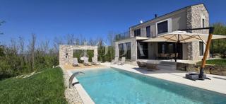 Hiša Karojba, 150m2