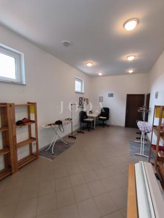 Poslovni prostori na odlični lokaciji v Novem Vinodolskem