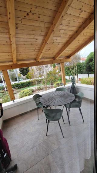 Krk - apartma v pritličju