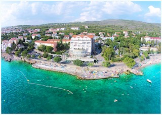 Hotel za prodajo, prva vrsta do morja