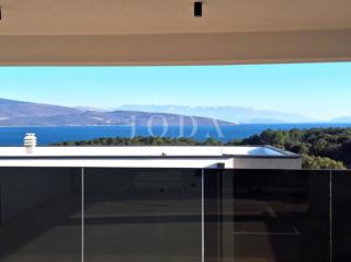 Luksuzno stanovanje z bazenom in teraso, mesto Krk