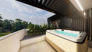 Krk center, ekskluzivno stanovanje z vrtom in garažo!