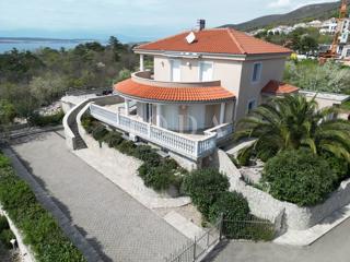 Hiša Crikvenica, 300m2