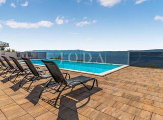 Hiša Crikvenica, 800m2