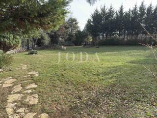 Zemljišče Labin, 818m2