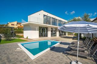 Otok Krk - moderna samostojna hiša z bazenom