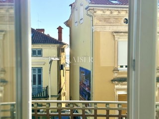 Opatija - Dva apartmaja z velikim balkonom v samem centru 100 m od morja