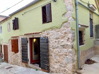 Otok Susak, kamnita hiša 110 m²