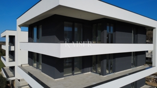 Istra, Medulin - moderno trisobno stanovanje 136m2 z garažo