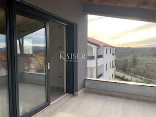 Stanovanje Malinska, Malinska-Dubašnica, 75m2