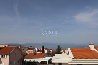 Stanovanje Malinska, Malinska-Dubašnica, 75m2