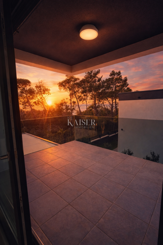 Zadar, Privlaka apartma v novi stavbi, 70 m od morja