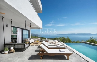 Istra, Rabac - dizajnerska vila ob morju, 396 m2
