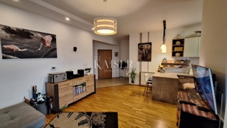 Rijeka-Marinići, trosobno stanovanje, novejša gradnja, pogled na morje