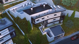 Opatijska riviera - panoramsko zemljišče nad Lovranom z veljavnim gradbenim dovoljenjem