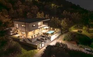 Opatija, Mošćenička Draga - Nova luksuzna vila z bazenom 800 m od morja