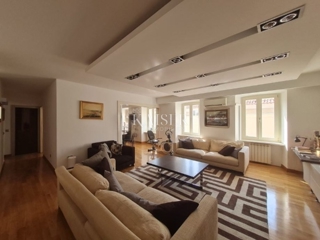 Zadar, Poluotok, luksuzno opremljeno stanovanje, 104,32 m2, v bližini Kalelarge