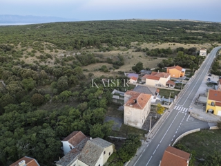 Cres, Belej – gradbeno zemljišče