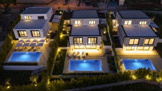 Otok Krk, Malinska - Moderna vila 200m2 z bazenom in pogledom na morje