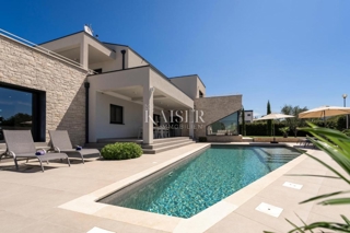 Istra - Poreč, čudovita luksuzna vila s pogledom na morje