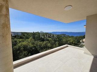 Otok Krk, Njivice - apartma 80m2, 2 spalnici + dnevna soba, pogled na morje