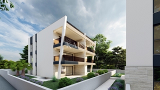 Luksuzno opremljeno 3-sobno stanovanje S2 z velikim zasebnim vrtom velikosti 160 m² - 70 m od morja