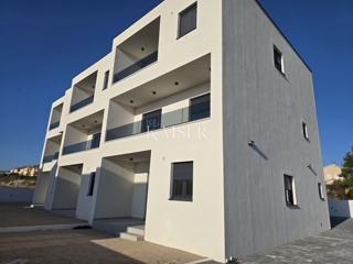 Stanovanje Vodice, 152m2