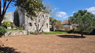 Istra - Lovreč, privlačna kamnita hiša s pogledom na morje