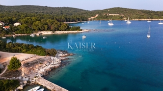  Zazidljivo zemljišče Artatore, Mali Lošinj, 729m2
