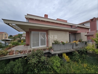 Zadar - Ekskluzivna družinska hiša z vrtom