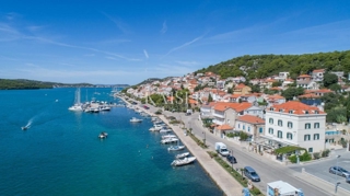 Šibenik - hotel ob morju