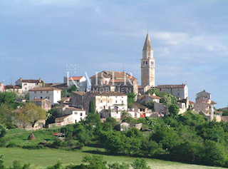  Zazidljivo zemljišče Markovac, Višnjan, 1.800m2