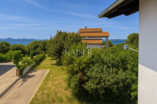 Zadar – Petrčane – Hiša z 2 apartmajema in pogledom na morje
