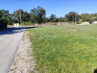 Istra - Poreč, zazidljivo zemljišče 5 km od Poreča