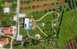 Istra, Umag, luksuzna vila 420 m2 z bazenom in pogledom na morje