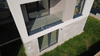 Istra, Banjole - moderno stanovanje 60m2 le 250 m od morja