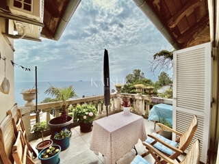 Opatija – Možna menjava! Celotno nadstropje + podstrešje zgodovinske vile 100 m od morja