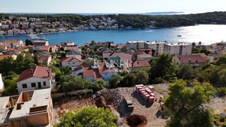  Zazidljivo zemljišče Mali Lošinj, 581m2