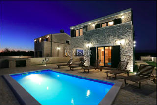 Hiša Privlaka, 110m2