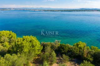 Otok Pašman – gradbeno zemljišče 1411 m2