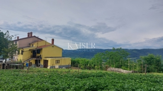 Istra, Motovun - hiša za prenovo z vrtom, 150m2, pogled na Motovun