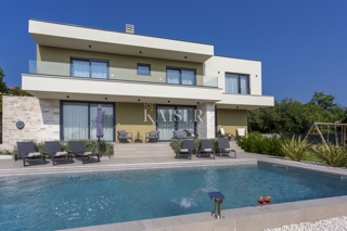 Istra, Svetvinčenat - čudovita moderna vila z bazenom