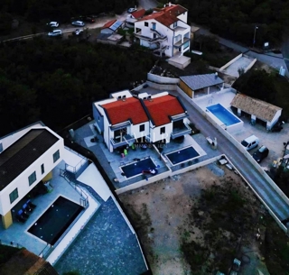 Krk, Risika - dva dupleksa, 300 m2, pogled na morje