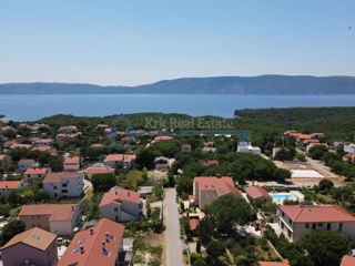 Zemljišče Pinezići, Krk, 1.000m2