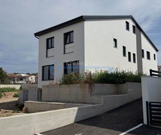 MALINSKA - NOVOZGRAJENO APARTMA