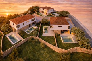 PRODAJA: Nova dvojna hiša z bazenom v Malinski