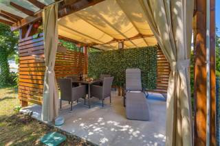 Malinska - Apartma z vrtom in parkirnim mestom