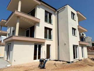 Njivice – Apartma v novogradnji s pogledom na morje