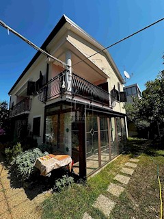 Stanovanje v Karpinjanu