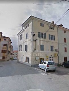 Apartma v centru Brtonigle